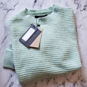 Women's sweater